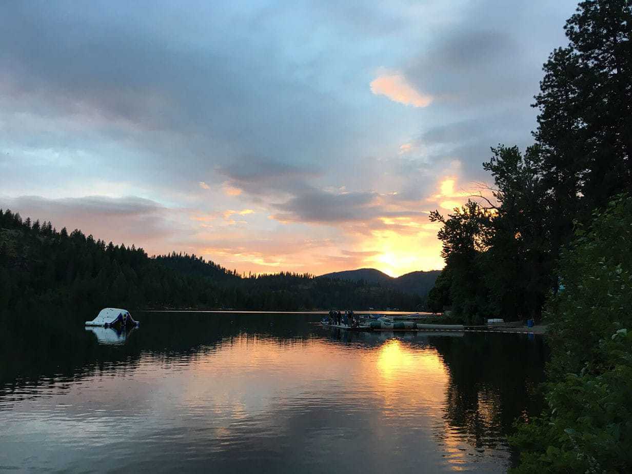 Lake at sunset, Chatcolab